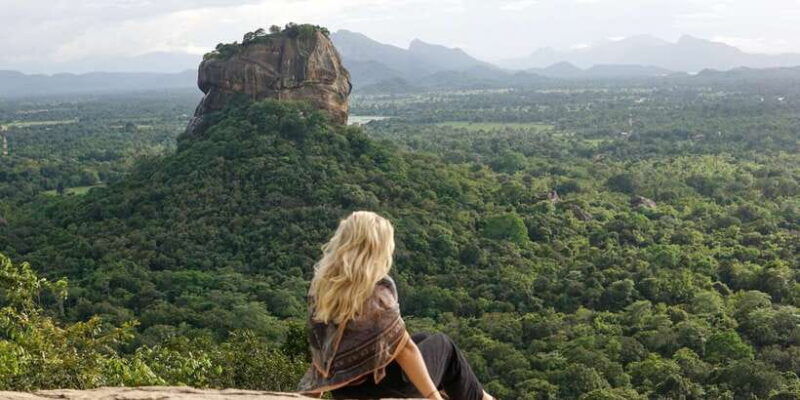 sigiriya-and-pidurangala-rock-from-colombo