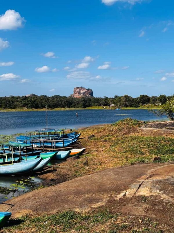Sigiriya, Dambulla, 2 day tour with Minneriya safari - Source