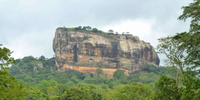 sigiriya-dambulla-all-inclusive-day-tour-from-trincomalee
