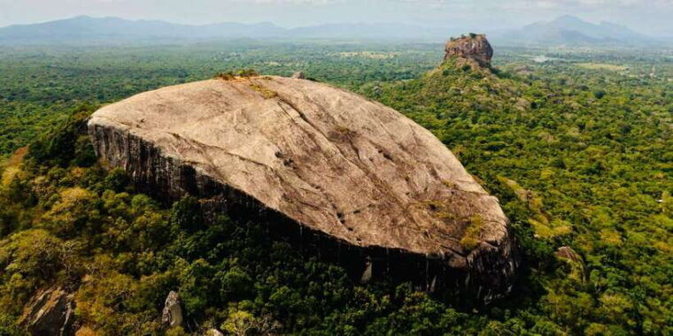 sigiriya-dambulla-private-day-tour-from-trincomalee
