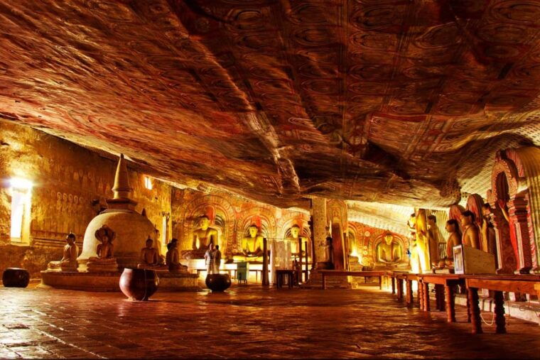 sigiriya-dambulla-temple-village-tour-from-trincomalee