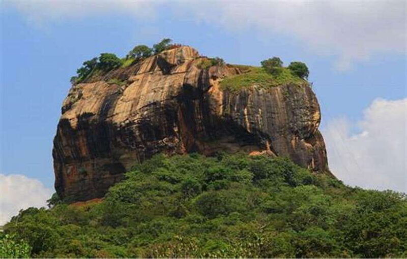 sigiriya-dambulla-with-jeep-safari-tour-from-pasikudah
