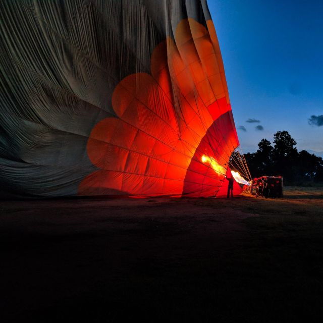 sigiriya-habarana-sunrise-hot-air-balloon-ride-experience