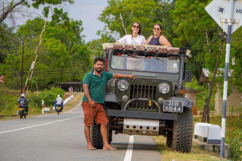 sigiriya-lion-rock-minneriya-national-park-elephant-safari