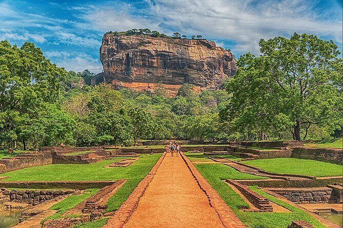 Sigiriya Rock and Village Experience from Colombo,Negombo or Kandy - A Closer Look at the Itinerary