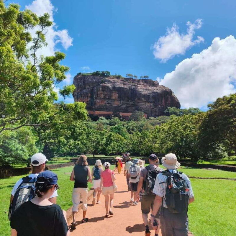 sigiriya-rock-tour-minneriya-jeep-safari-sri-lanka