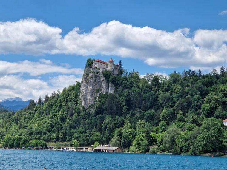 sigismundi-luxury-adventures-breathtaking-bled-all-inclusive
