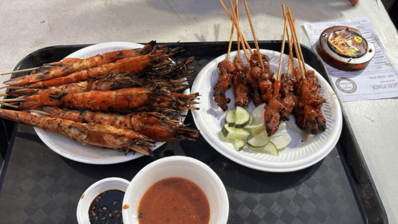signature-night-tour-walk-through-marina-with-food-tastings