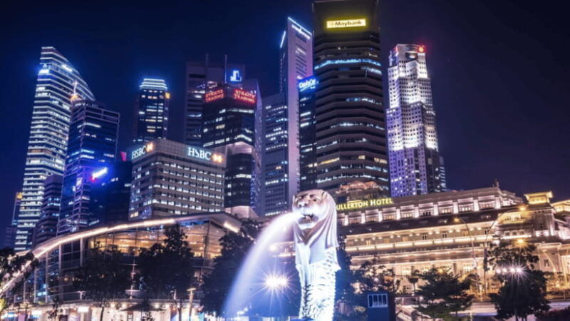 signature-night-tour-walk-through-marina-with-food-tastings