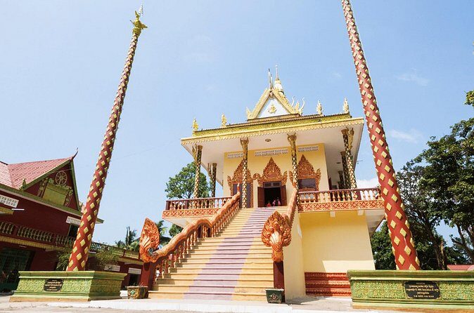 Sihanoukville Sightseeing Small Group Tour with Lunch - Who Should Think About This Tour