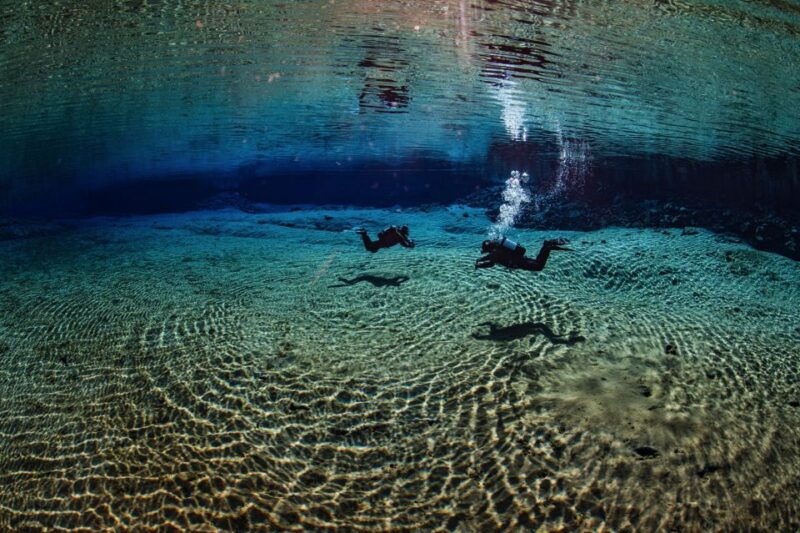 silfra-diving-between-tectonic-plates