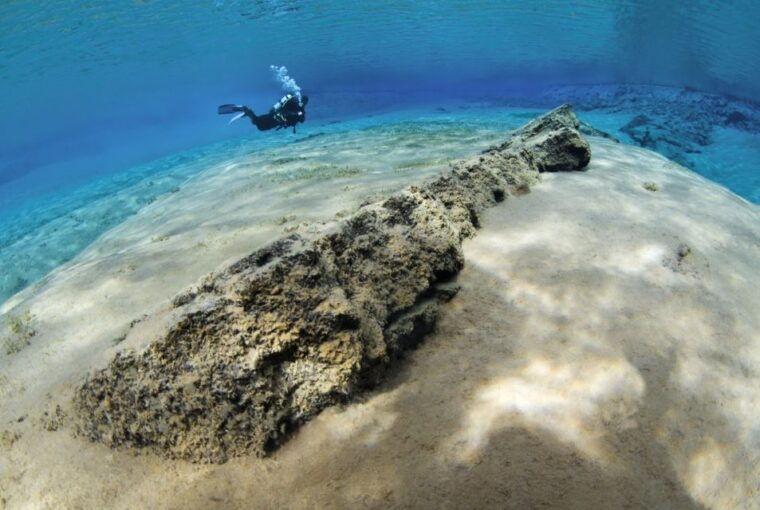 silfra-diving-between-tectonic-plates