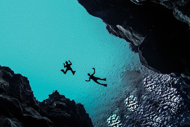 silfra-drysuit-snorkeling-tour-with-free-photos-from-reykjavik