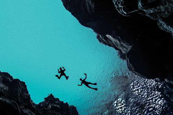 silfra-wetsuit-snorkeling-tour-with-underwater-photos-from-reykjavik
