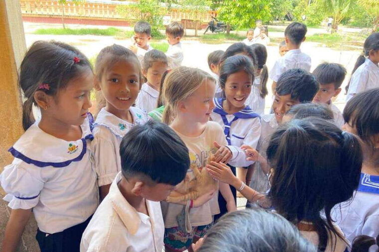 silk-island-cruise-and-tours-with-english-speaking-guide