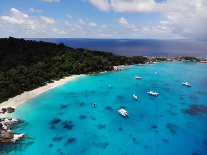 Similan Island - Snorkeling - Snorkeling at Christmas Point and Namchai Bay (Island No. 9)
