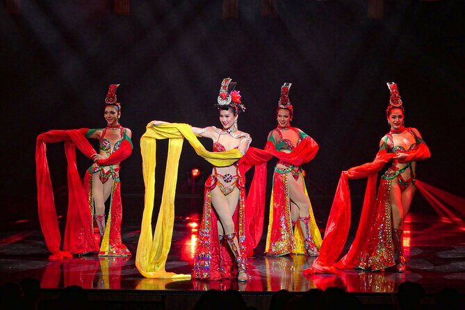 Simon Cabaret: Phukets Ladyboy Glamour Show - What to Expect at the Simon Cabaret Show in Phuket