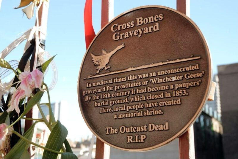 sin-salvation-river-thames-bike-tour