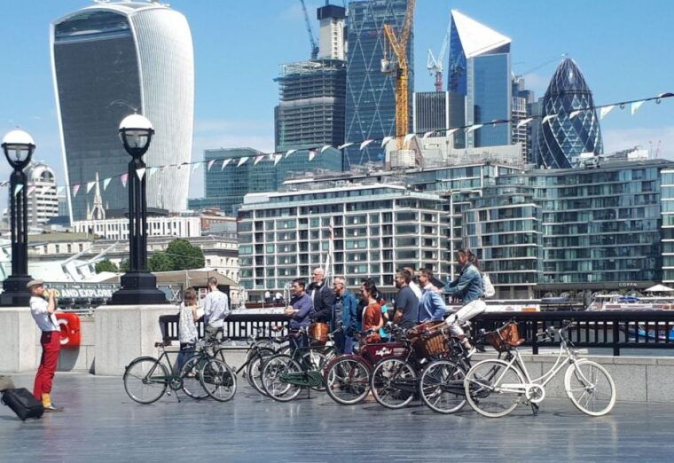 sin-salvation-river-thames-bike-tour
