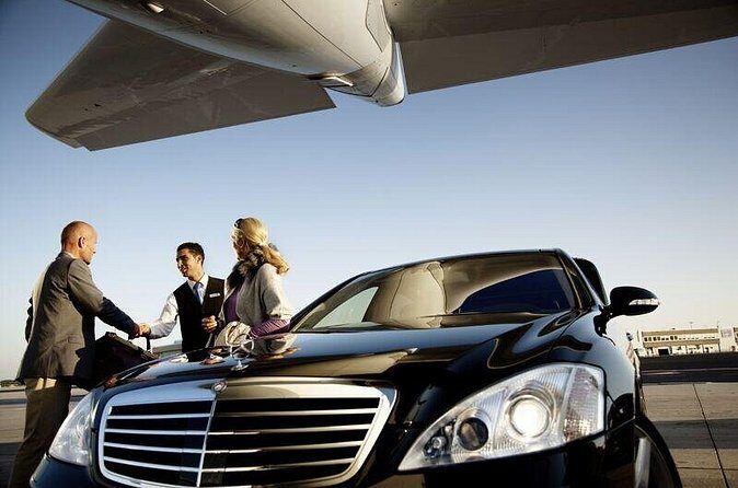 Singapore Airport Private Transfer to Singapore Hotels - The Sum Up