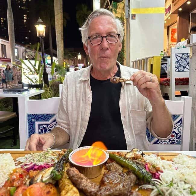 Singapore: Arab Street Sultan Mosque - Arabian Night Dinner - An In-Depth Look at the Arab Street Sultan Mosque Dinner Experience