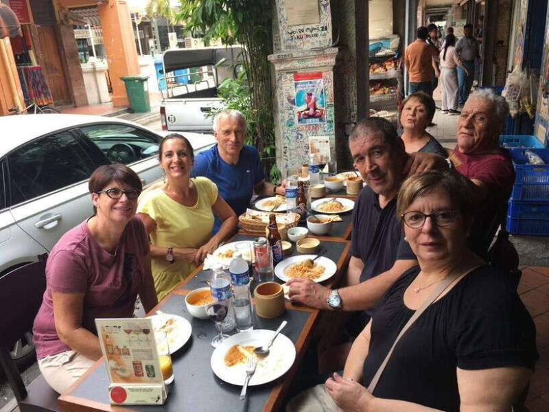 singapore-chinatown-and-little-india-private-walking-tour