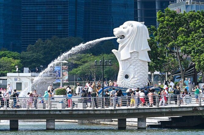 Singapore Civic District Landmarks and Views Tour - Key Points