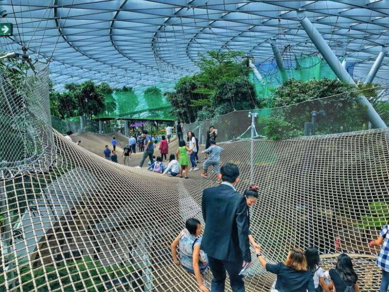 singapore-discover-jewel-changi-guided-tour