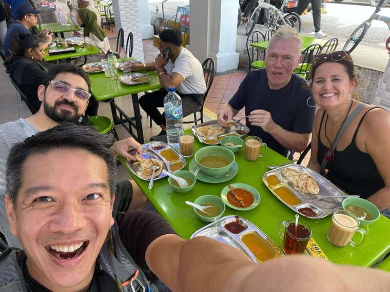 singapore-food-and-bike-tour-downtown