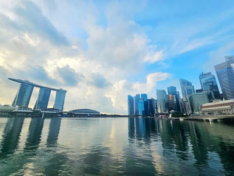 Singapore: Highlights & Hidden Tiong Bahru Private Tour - Key Points