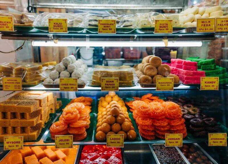 singapore-immersive-city-tour-with-local-snacks