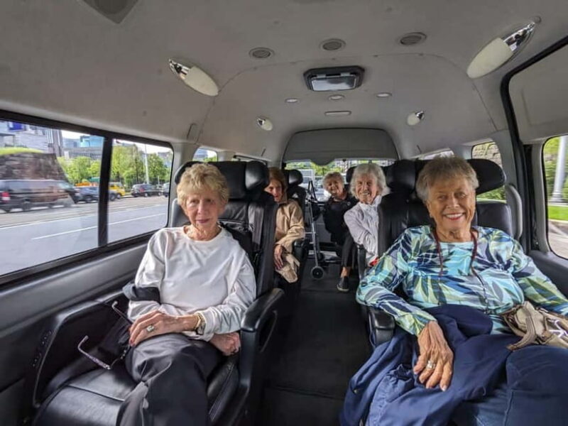 Singapore in Comfort: Private Minivan Tour Tailored for You - Who Is This Tour Perfect For?