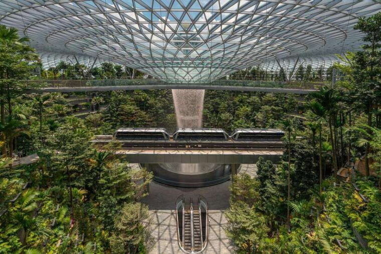 singapore-jewel-changi-airport-direct-entry-ticket