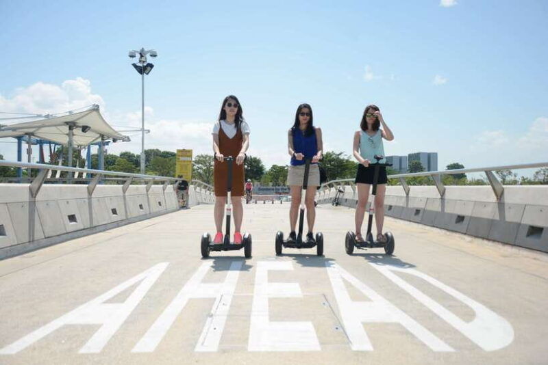 singapore-marina-bay-mini-segway-tour