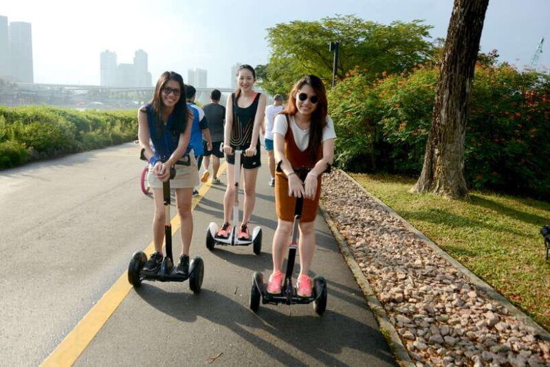 singapore-marina-bay-mini-segway-tour