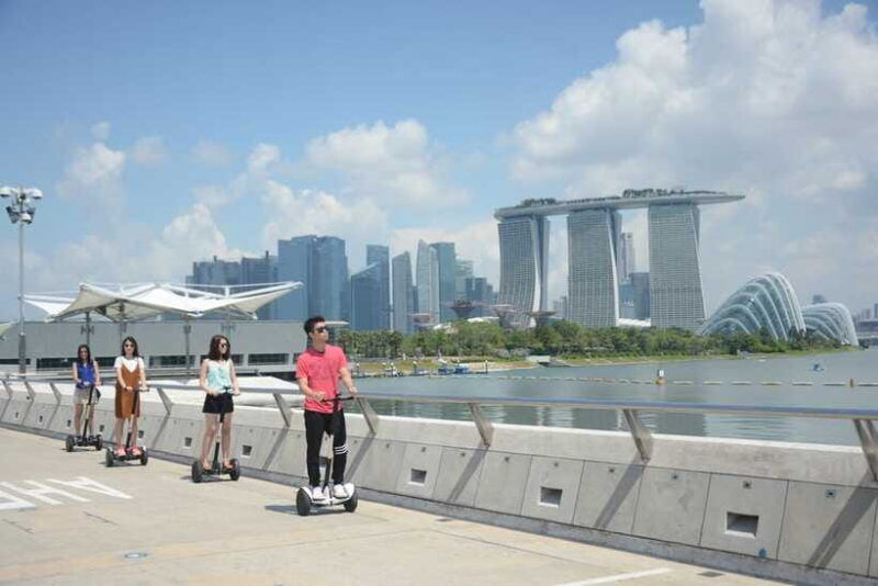 singapore-marina-bay-mini-segway-tour