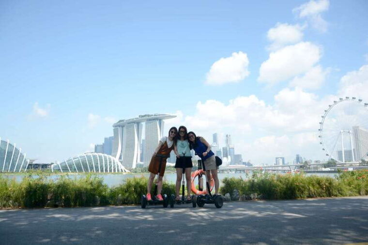 singapore-marina-bay-mini-segway-tour