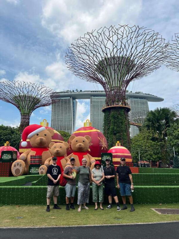 singapore-private-car-tour-with-local-driver-guide