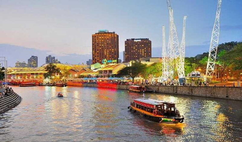 singapore-private-nighttime-sightseeing-with-river-cruise