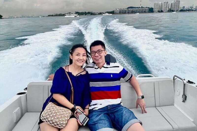singapore-speedboat-cruise-dining-escape