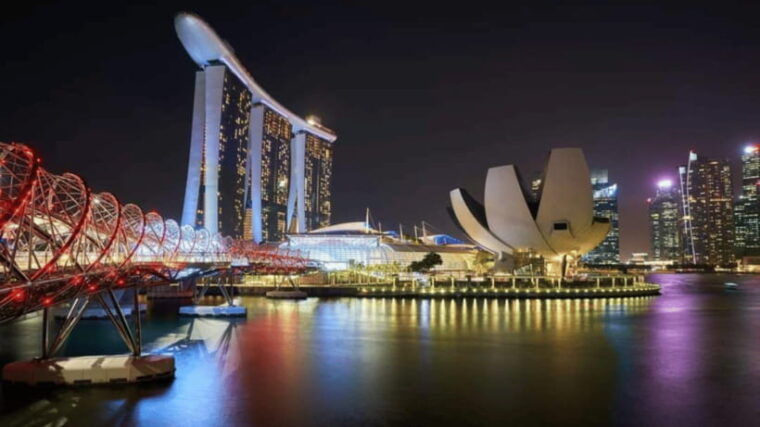 singapore-sunset-river-cruise-and-glittering-light-shows