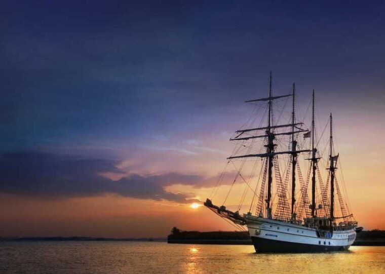 singapore-sunset-tall-ship-cruise-with-4-course-meal