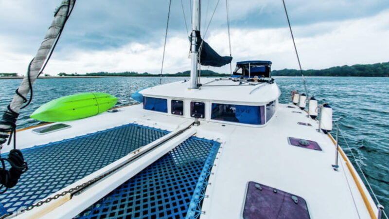 singapore-yacht-charter-onboard-sunrise