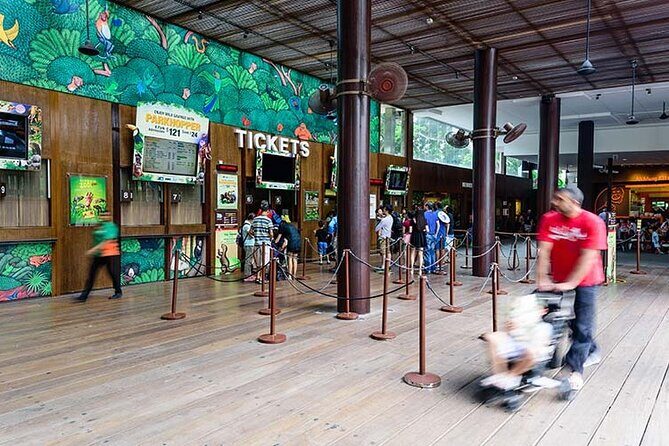 Singapore Zoo with Tram Ride Experience for Tourist - FAQs