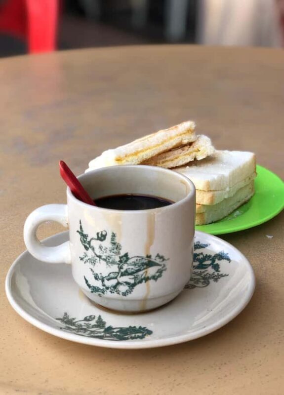 Singapore's Secret Eats: A Hidden Food Tour - Key Points