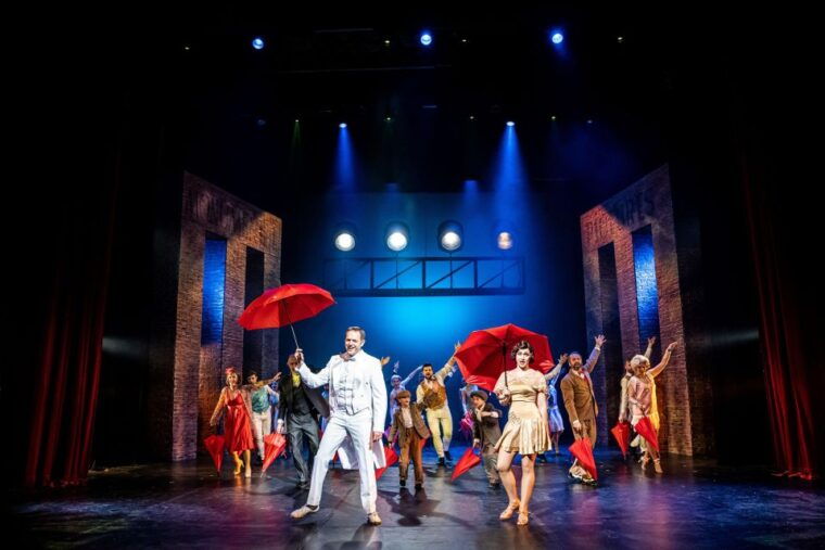 singin-in-the-rain-musical-in-hybernia-theatre