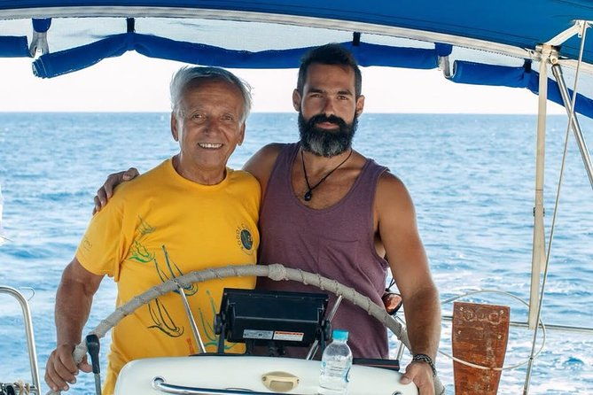 single-day-sail-boat-cruise-with-swimming-snorkeling-drinks-and-lunch