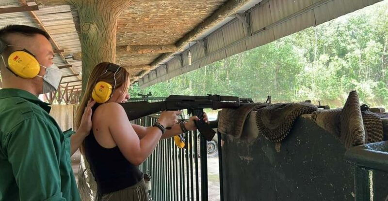 single-day-tour-cu-chi-tunnels-mekong-delta-journey