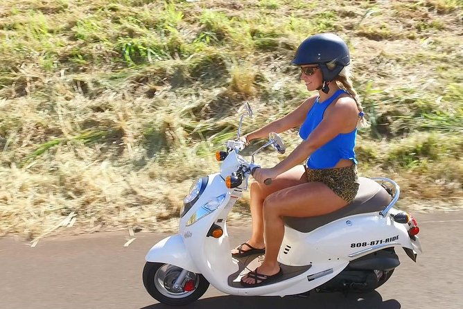 single-passenger-moped-scooter-18-no-motorcycle-license-needed
