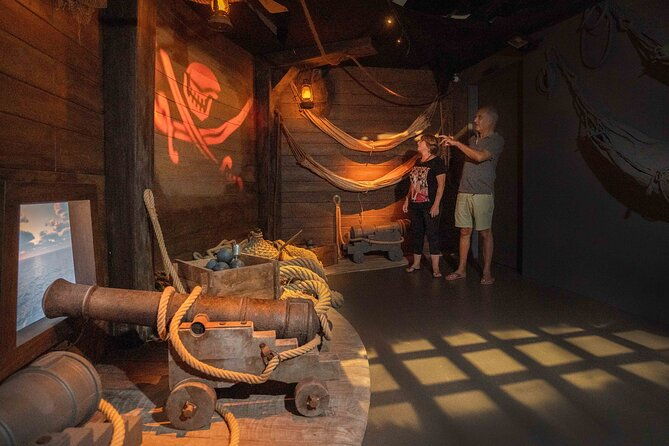 sint-maarten-pirate-experience-at-the-rusty-parrot